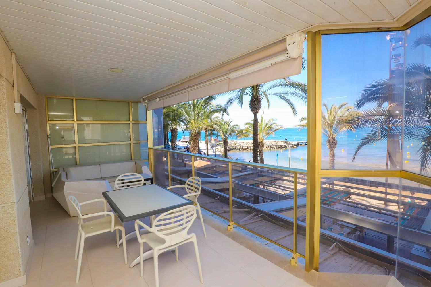 Differentflats Barcino Apartment Салоу Екстериор снимка
